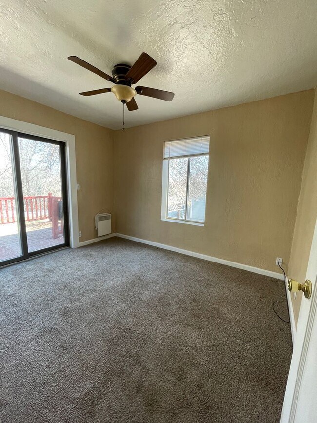 Foto del edificio - 615 Willow St