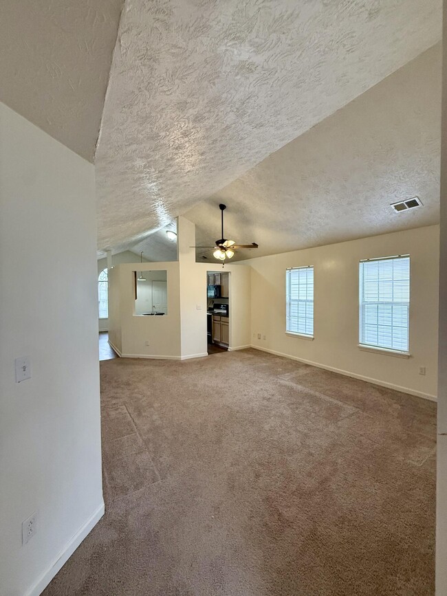 Building Photo - 781 Nickwood Trail