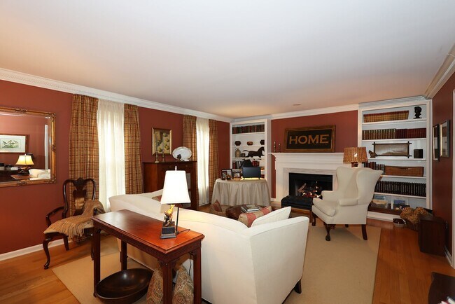 Foto del edificio - 39 Kingswood Dr