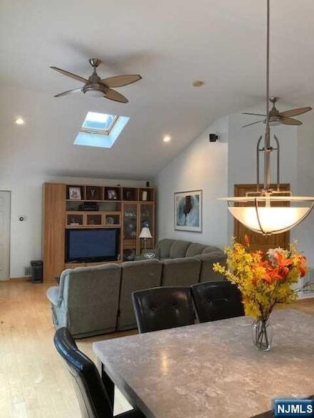 Building Photo - 598 Saddle River Rd