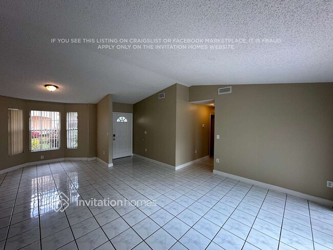 Building Photo - 10111 NW 57th Terrace