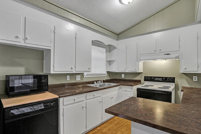 Building Photo - Cozy 3-Bedroom Home in Pearl, MS