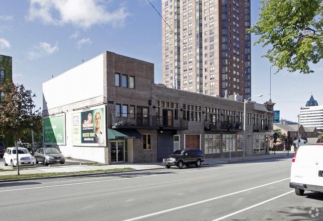 Building Photo - Strefi Lofts