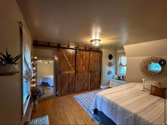 Building Photo - 324 W Milwaukee St