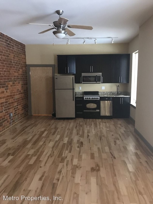 Primary Photo - 321 W Franklin St