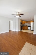 Building Photo - 171 Pine Ave