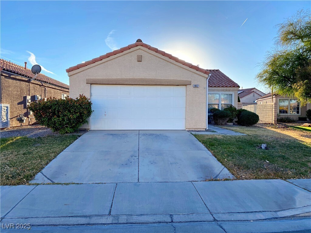 Foto principal - 1037 Cedar Pines St
