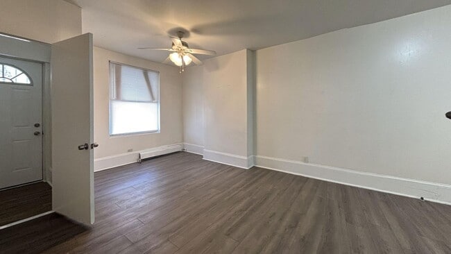 Building Photo - Beautiful 2 Bedroom House for Rent