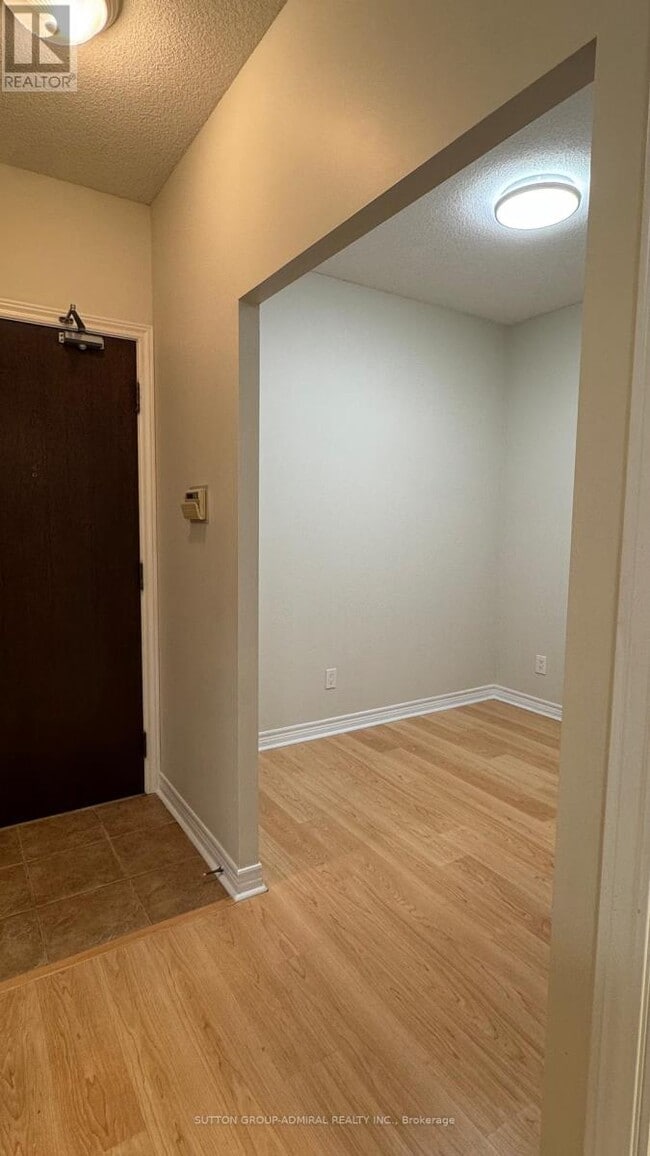 Photo du bâtiment - 15 N Park Rd