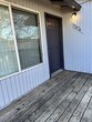 Foto principal - 3 - Bedroom Apartment, Upstairs, Near Tran...