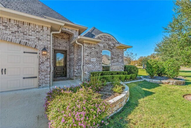 Foto del edificio - 5149 Stonewater Dr
