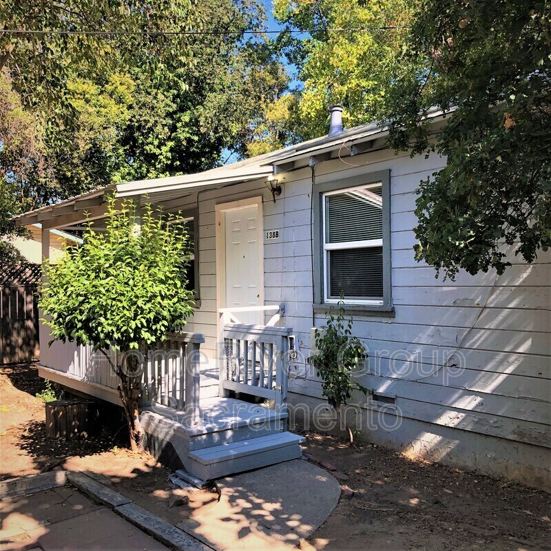 Primary Photo - 138 B St