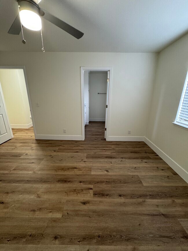 Foto del edificio - 1024 Michelle Ct