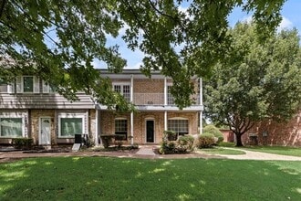 Building Photo - 624 Trailwood Ct
