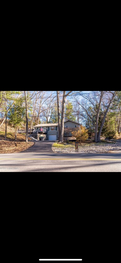 Foto principal - 245 Church Rd