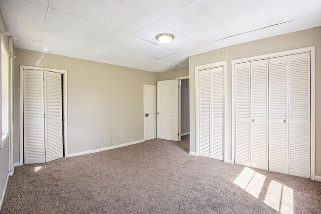 Building Photo - 7417 Belgium Ave