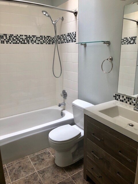 Foto del edificio - Spacious Townhome in Greenwood