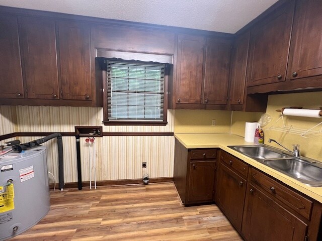 Building Photo - 5887 Old Randleman Rd