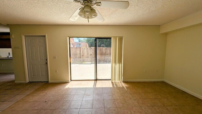 Building Photo - 555 Green Springs Pl