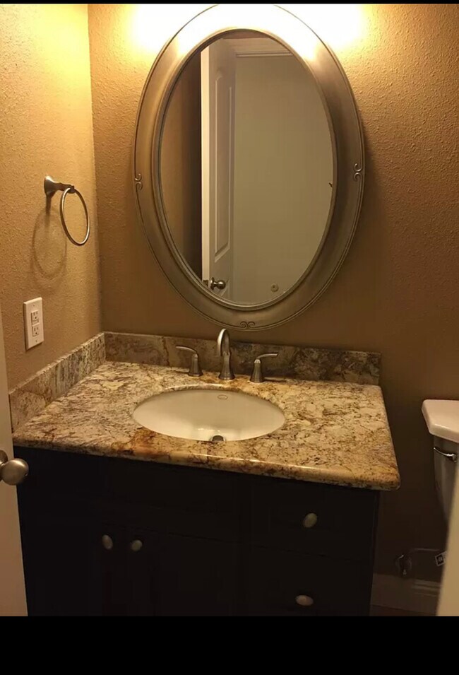 Foto del edificio - 1813 3rd Ave