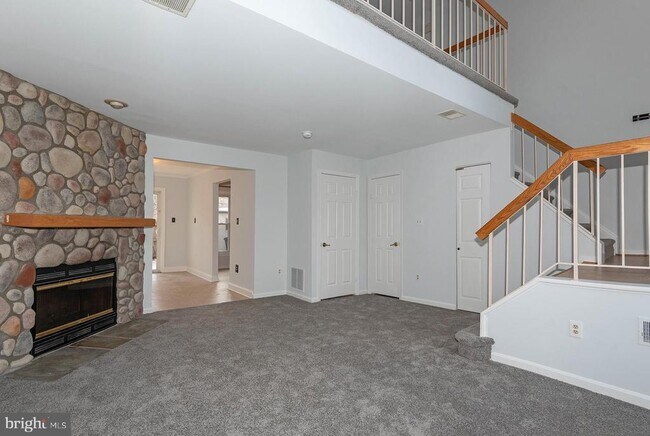 Foto del edificio - 1637 Howard Chapel Ct