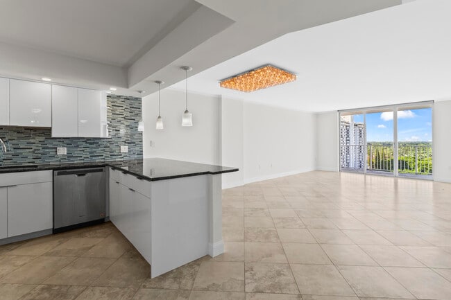 Foto del edificio - 2801 NE 183rd St