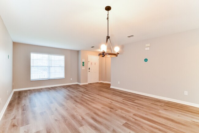 Foto del edificio - 1382 Karok St