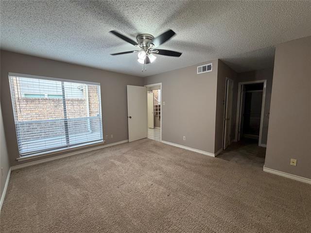 Foto del edificio - 2714 Creekwood Ct