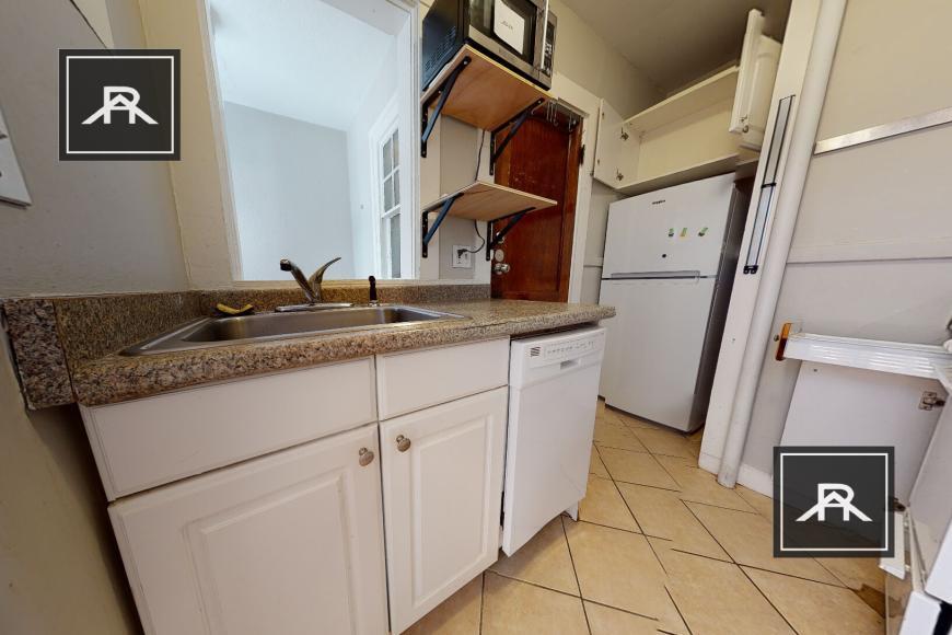 Foto principal - 2 bedroom in Cambridge MA 02138