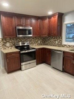 Building Photo - 8 Whisper Ln