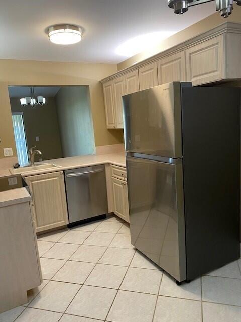 Foto del edificio - 23398 Lyons Rd