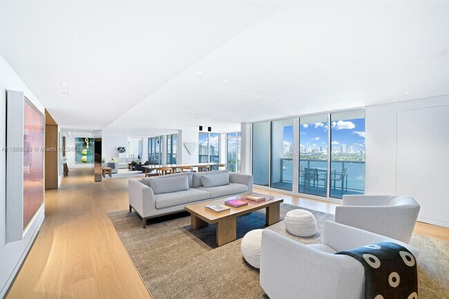 Foto del edificio - 1900 Sunset Harbour Dr