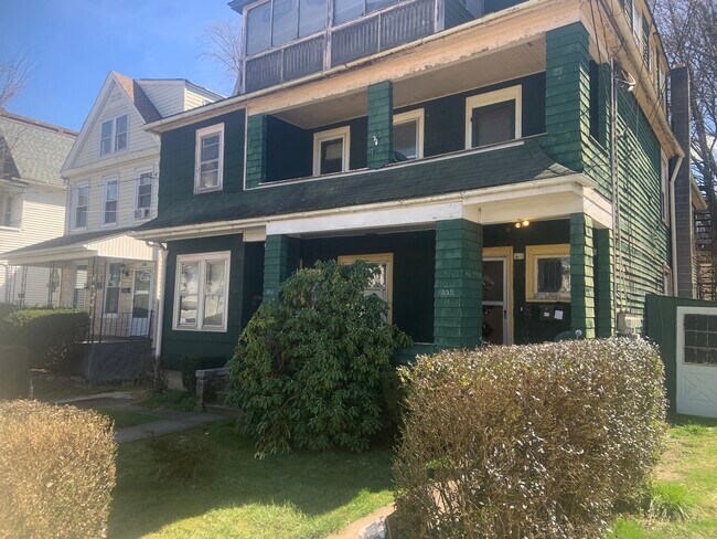 Building Photo - 850 S Franklin St