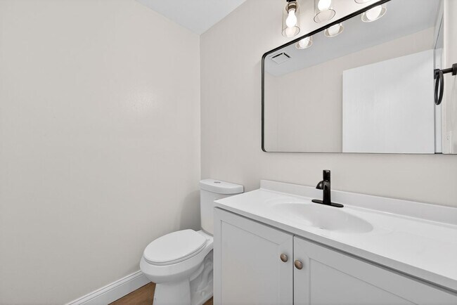 Foto del edificio - 1447 Pepperdine Ct