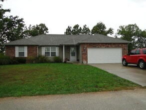Building Photo - 20901 Lacombe Rd