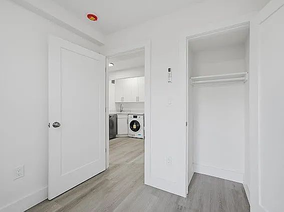 Foto del edificio - 300 E 96th St