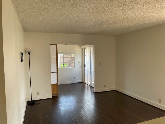 Building Photo - Cliffside Village at Waipio – 2 Bed, 1.5 B...