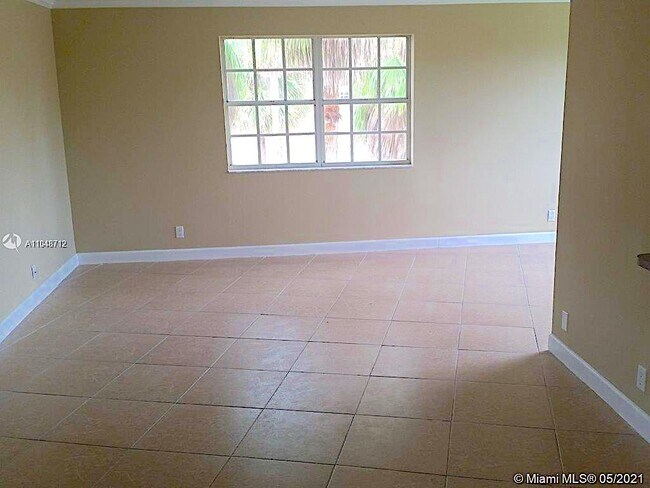Foto del edificio - 8630 SW 3rd St