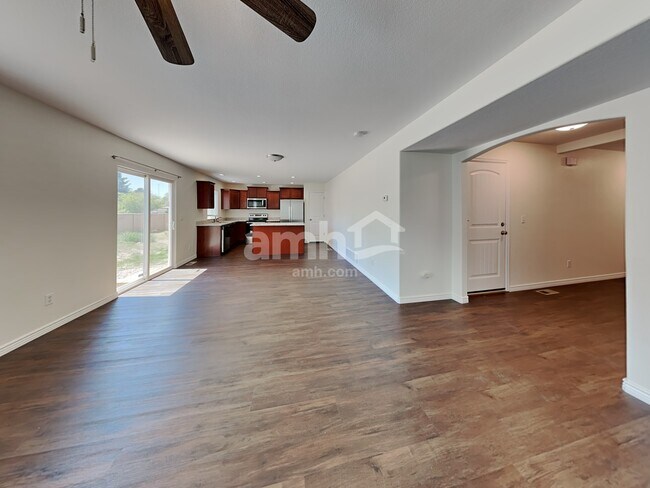 Building Photo - 2496 Sierra Springs Dr