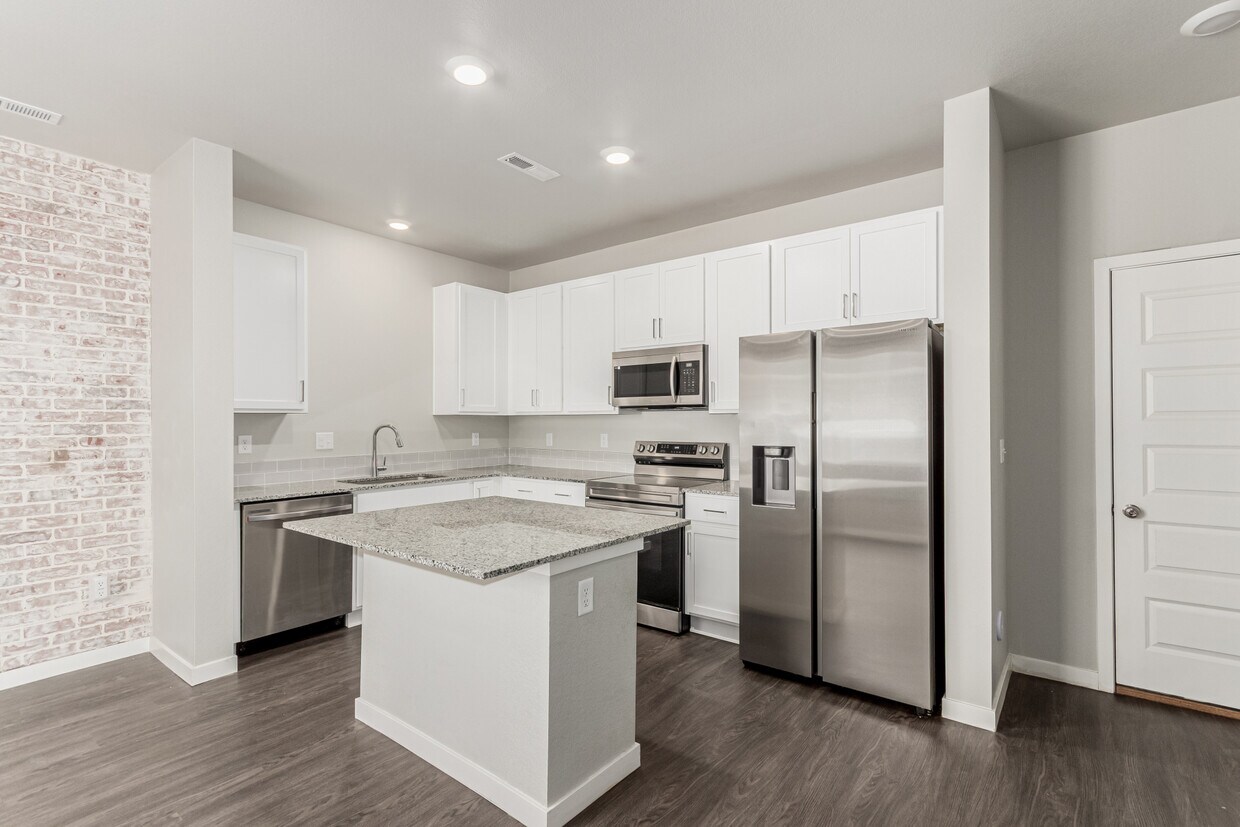 Foto principal - 1353 Reynolds St