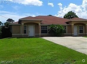 Building Photo - 4946 Golfview Blvd