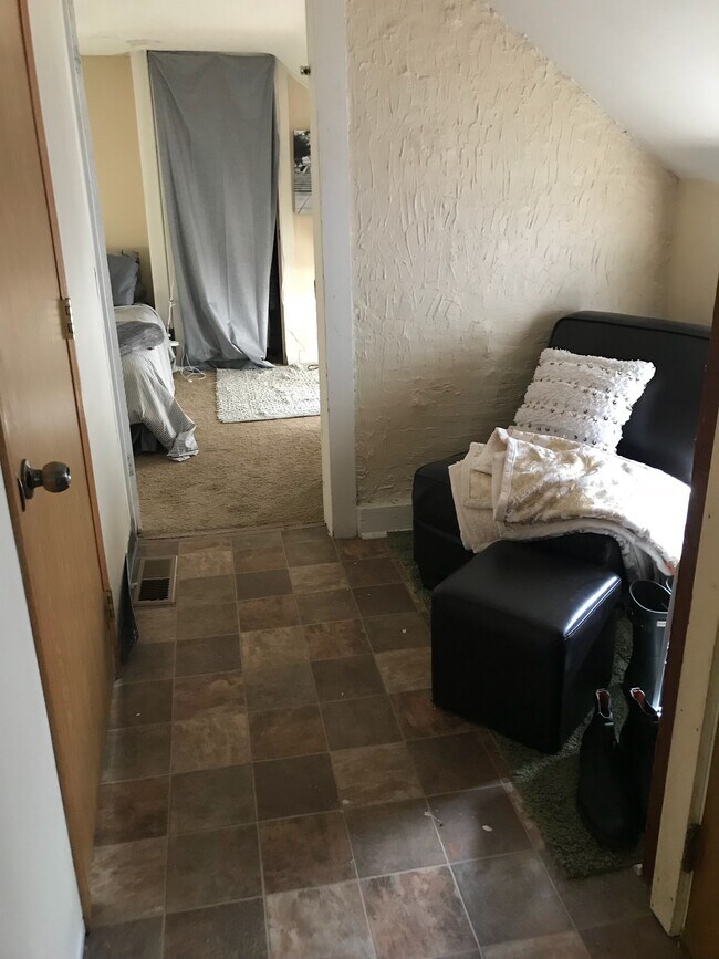 Foto del edificio - 121 N Bedford St