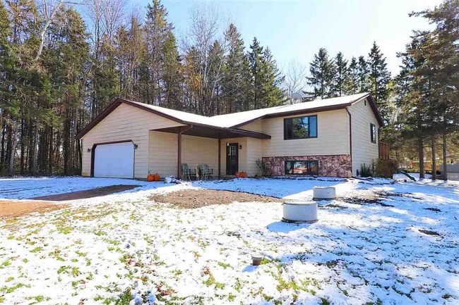 Building Photo - Click the “Apply Now” button or email wapmrentals@gmail.com for a prompt response.