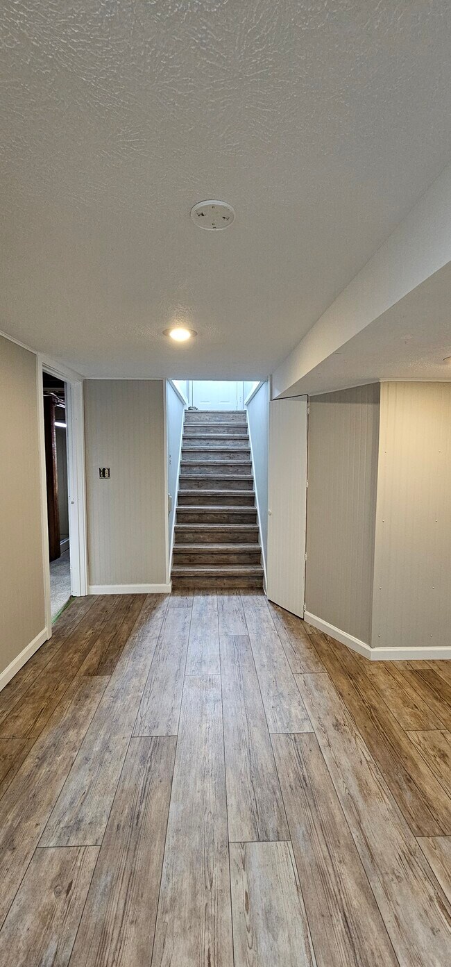 Foto del edificio - 7501 Walnut Ave