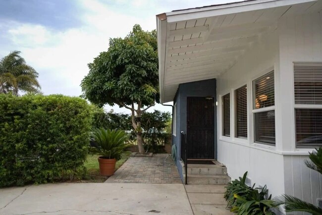 Foto del edificio - 12866 Walsh Ave