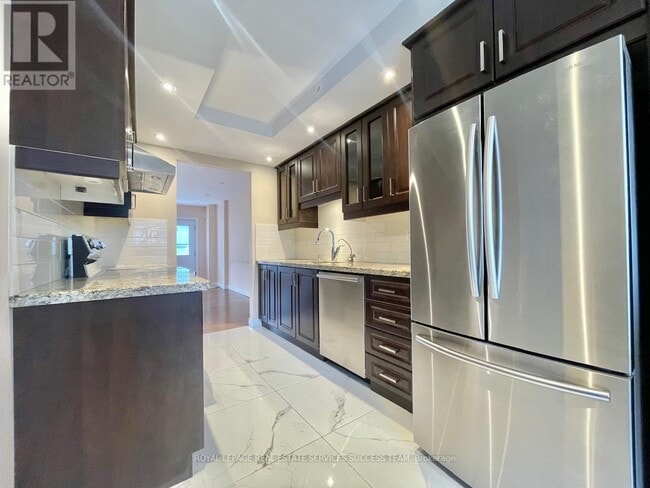 Building Photo - 91 Rameau Dr