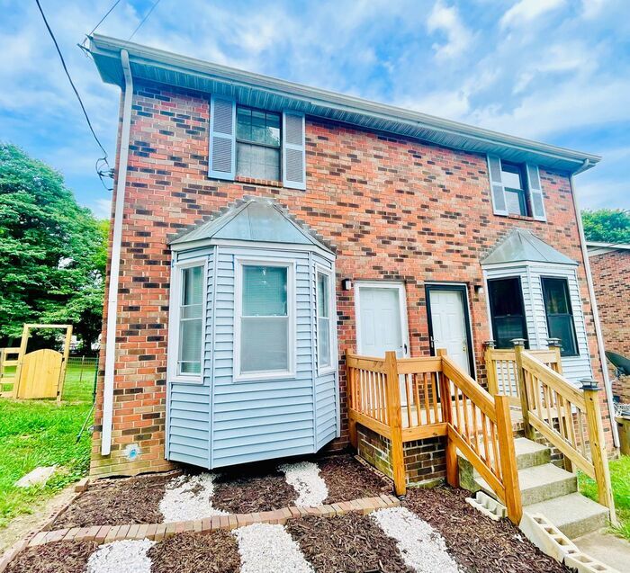 Cute Antioch Townhouse w/ beautiful fenced... Townhouse for Rent in