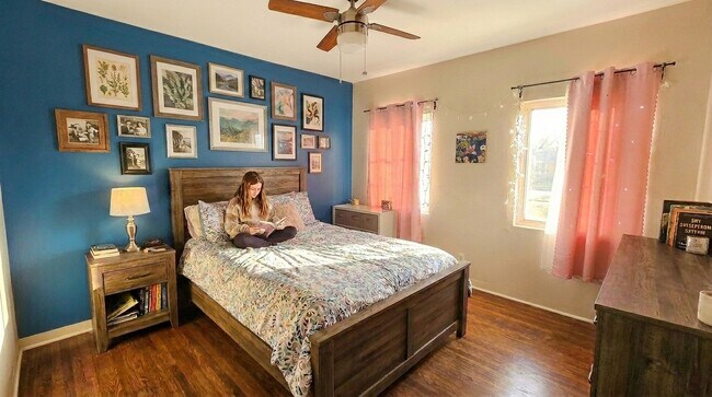 Dormitorio central - 2419 San Francisco Ave