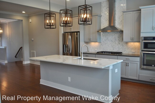 Building Photo - 4 br, 3.5 bath House - 902 Wake Towne Drive