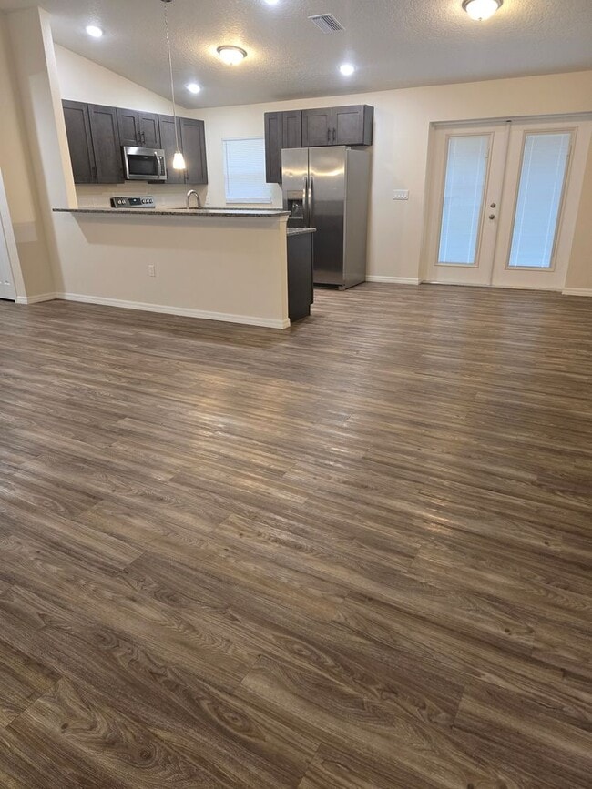 Building Photo - New and Nice 3/2/2 in Citrus Springs!!!